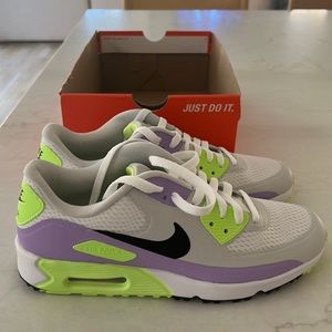 Brand New Never Worn, Nike Air Max 90G golf shoes. Unisex Men’s 8, Women’s 9.5